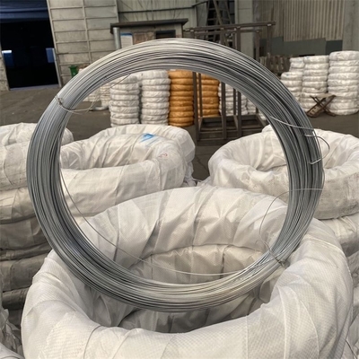 BWG20 BWG21 BWG22 gegalvaniseerde draad met een diameter van 0,7 4 mm warm gedompelde elektro-gi draad gegalvaniseerde staaldraad met niet-legeringsmateriaal