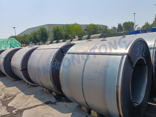 Gepersonaliseerde lengtebuiging 1,9 mm HP345 SS400 A36 Q235B S235JR Warmgewalst koolstofstaalplaat in spoel voor zware apparatuur