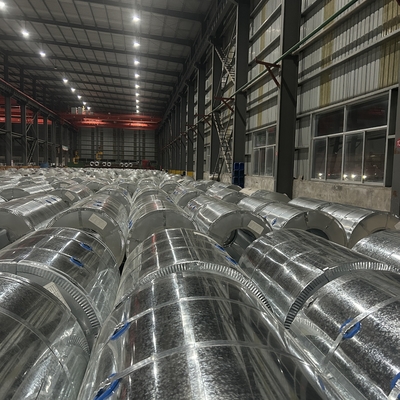 Zinkgecoate gegalvaniseerde stalen spoel met 60 g 100 g 150 g 200 g zinkcoating en 0,8 mm dikte