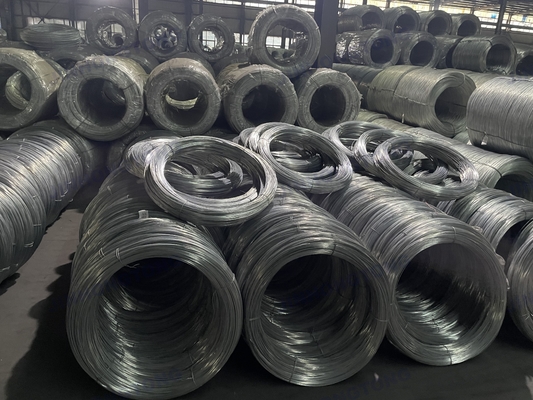 Gegalvaniseerde stalen draad 16 Gauge Niet-legering warm gedompeld Elektro gegalvaniseerde ijzeren draad 0,13 mm 0,2 mm GI met ISO9001 certificaat