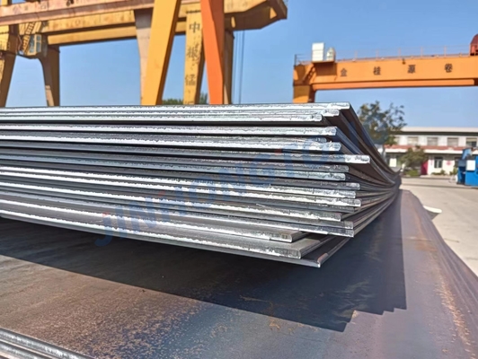 Warmgewalste St33 St37-2 Ust37-2 Carbon Steel Plate voor machines Skin Pass Ja Tolerantie ±1%