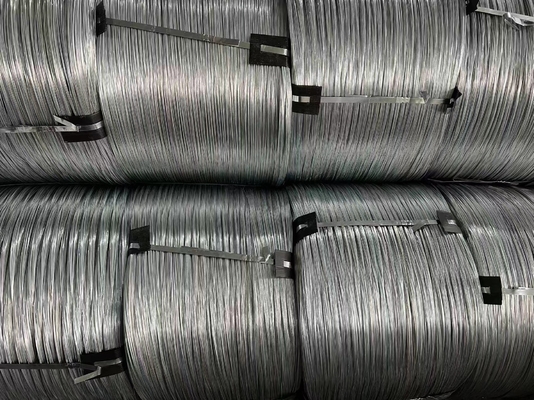 Bwg16 Bwg20 Bwg21 Zaaddraad gegalvaniseerd laagkoolstofstaal gegalvaniseerde draad voor het binden en het maaien van 0,2 mm tot 8 mm platte draad
