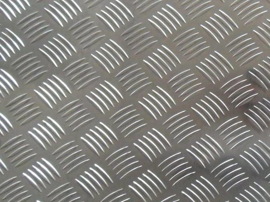 Uitstekend ASTM Grade36 Grade40 Grade42 Patroon Gekauwde Plaat Gekauwde Plaat Mild staal voor een breed scala aan toepassingen