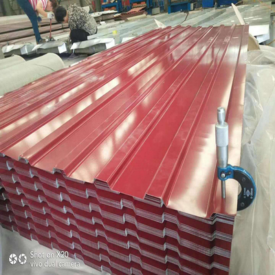 Chinese fabrikanten verliefd op de productie van gegolfde gegalvaniseerde stalen dakplaten
