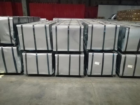 ±1% Tolerantie PPGI Coil Wave Tile GI Grofstaalplaat voor voorgeverfd gegalvaniseerd ijzeren dakplaat
