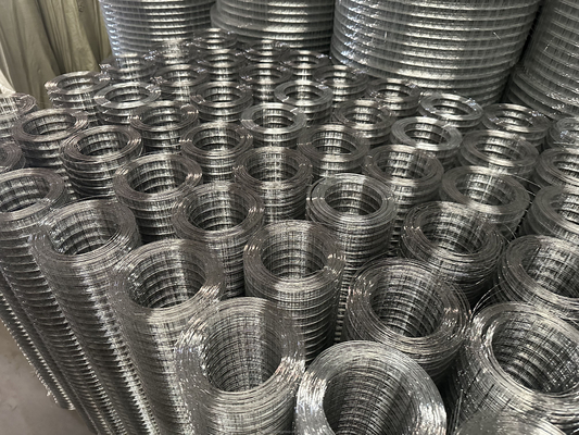 Gegalvaniseerd ijzerdraad staal draadnet Custom Size Mild GI Zink staal met vierkant gat vorm Hot Dip gegalvaniseerd PVC coating