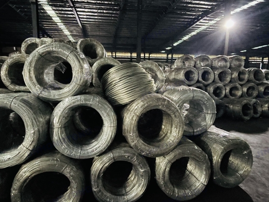 0.7mm 0,8mm 1,2mm 1,6mm 1,8mm 2mm Diameter warm gegalvaniseerd zacht staal MS GI draad met spoel Gewicht 5kg 500kg