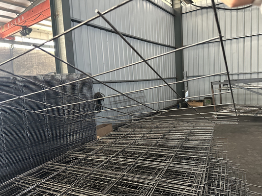 Scherm gegalvaniseerd staaldraad in rollen Stranded Guardrail Draadmaas Buigbaar Constructie touw Standaard Las Snijden Buigen Punch