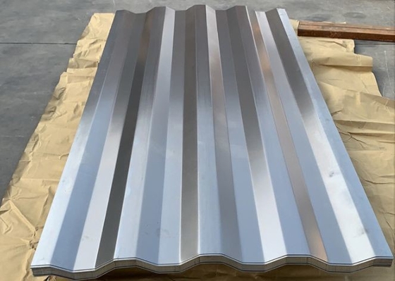 Gegalvaniseerde zink aluminium ijzeren dakplaat 28 Gauge Gi golfmatig staal dakplaat Metalen kwaliteit gegalvaniseerde stalen spoel beste