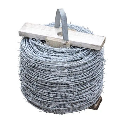 Warm gedompelde gegalvaniseerde prikkeldraad voor beschermend bouwnet Veiligheidsheining PVC bedekt ijzer 50 kg BSCI gecertificeerd