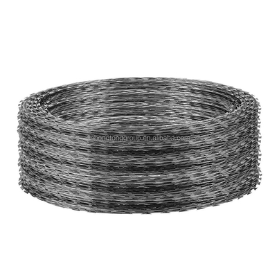 7.5cm-15cm Barb Afstand roestvrij staal prikkeldraad spoel voor wegisolatie bescherming BTO10 BTO22 BTO30 CBT60 CBT65