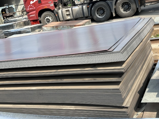 Warmgewalst niet-gelegeerd staalplaat Q195 Q215 Bouwstaalstructuur Carbonstaalplaat voor industriële toepassingen