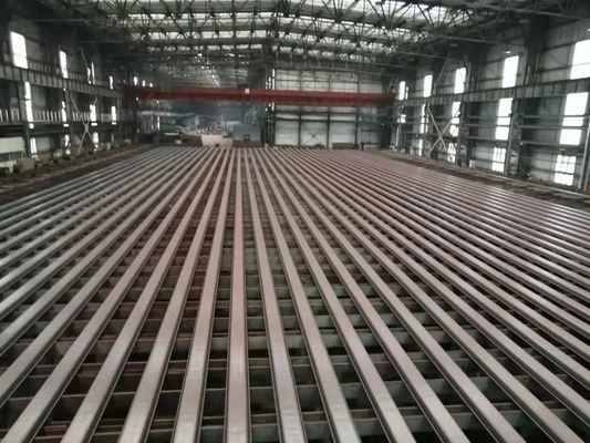 Tianjin Qingdao Laadhaven gegalvaniseerd U-balk staal U-kanaal Structurele staal C-kanaal voor dak