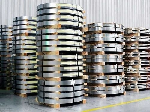 Warmgewalste/koudgewalste roestvrijstalen strip 0,5 mm 0,8 mm 1,0 mm 430 410 409 SS Kleefstof decoratieve strip in spoel voor deuren