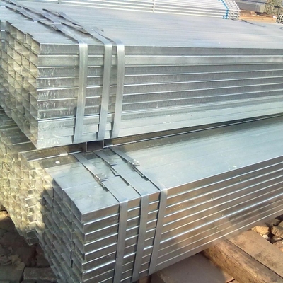 Geolieerde of niet-olieerde geolieerde hydraulische buis ASTM A500 Q235 gegalvaniseerd zacht staal vierkant hol sectie voor de bouw