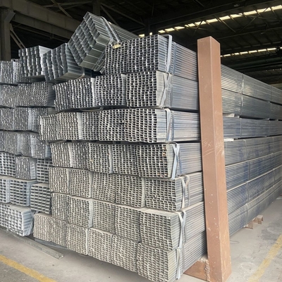Hot Dip gegalvaniseerd vierkant staalpijp hol Gi buizen rechthoekige staalpijp Klasse Q195/Q215/Q235/Q345/SS400 gegalvaniseerd