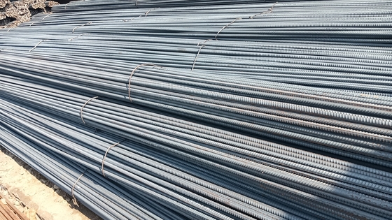 10 mm 12 mm DIN Vervormd staalbalk Beton ijzeren staaf in HRB400/500 kwaliteit voor de bouwindustrie