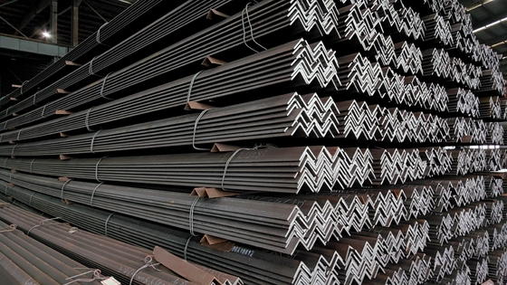 6m-12m S275JR ASTM A36 Hoekbalk voor bouwmaterialen Q235/Q345/SS400/ST37-2/ST52/Q420/Q460/S235JR/S355JR