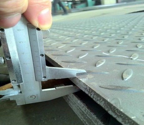 Mevrouw Diamant 1,5 mm 3 mm 4,5 mm 5 mm Gedrukt HR Checker Checkered Sheet Carbon Steel Plate Coil met natuurlijke kleur