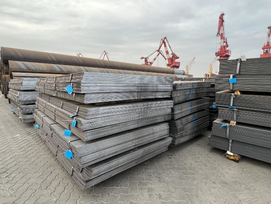 Niet-gelegeerde Q195 Q235 Q235A ASTM A36 SS400 Warmgewalste platen van 2 mm dik en voor een lengte van 2000 mm