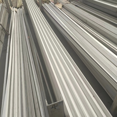 Outlet roestvrij staal hoekbalk ijzer per kg 0,3 mm tot 3,0 mm gelijk L hoek SS balk met gat voor uw bouwprojecten