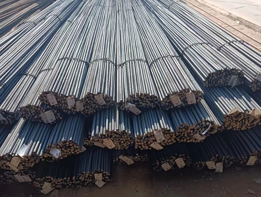 HRB400/500 ASTM A615 BS4449 Carbon Structural Steel Rebars voor tolerantie ± 1% in gebouwen