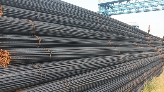HRB400/500 ASTM A615 BS4449 Standard AiSi koolstofstaalbalken voor commerciële gebouwen
