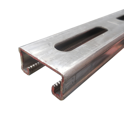 200Series/300Series/400Series/600Series/900Series roestvrijstalen kanaal standaard geperforeerd U-profiel C-kanaal 6m 12m lengte