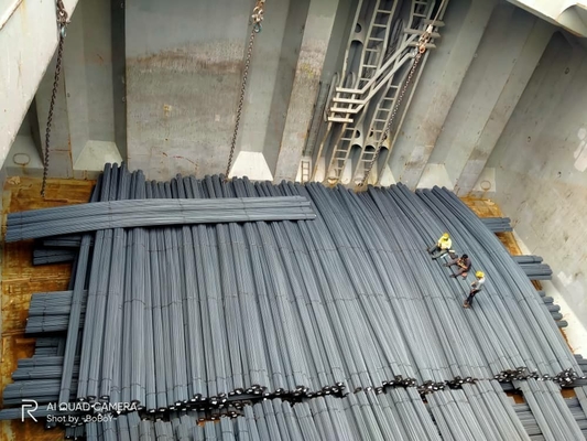 Niet-gelegeerde draadvormige stalen balken 6 mm 8 mm 10 mm 12 mm 16 mm 20 mm 25 mm 50 mm Hrb400 Hrb500 voor duurzame bouwmaterialen