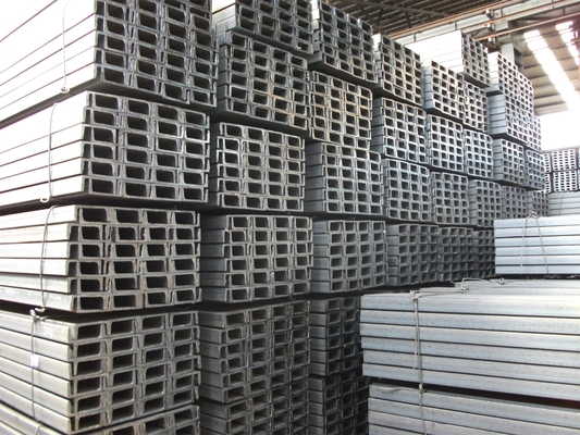 Direct ASTM Q235 Q345 Warmgewalst kanaal staal U-vorm balk U-bar Lasverwerking Service voor monster verstrekt