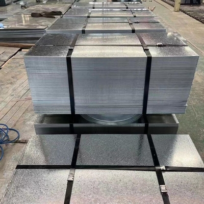 1220 * 2440 MM gegalvaniseerde stalen plaat 0,1-8 mm Dikte voor bouwbouwmateriaal