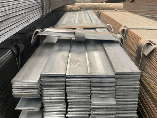 Rectangular flat bar mild koolstofstaal Q195/Q235/Q215/Q235/Q345/20Cr/40Cr/20CrMo/35CrMo/42CrMo voor bouwmaterialen