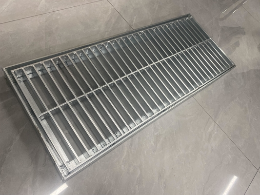 Fabriek directe verkoop anti-slip staal rooster rechthoekig 25mm I bar staal rooster warm gegalvaniseerd