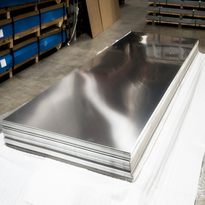 Platen en vellen van roestvrij staal 201,304,304L,316,321perfect voor platte oppervlakken, constructie en touchscreen toepassingen