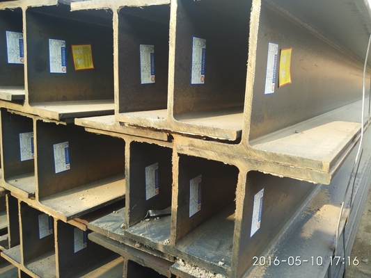 Warm gegalvaniseerde H-vormige stalen balken in verschillende specificaties, ideaal voor duurzame bouwconstructies.