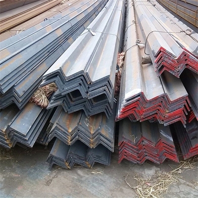 Gegalvaniseerde geslepen koolstofstaal hoekbalk snijmachine Structurele staal hoekbalk Lijn 100*100*6mm Ss41b Staal hoekbalk