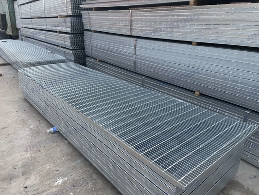 Gemaakt in China Fabriek gegalvaniseerd metaal staal Q235 345 Grating Walkway Platform Trap Treads