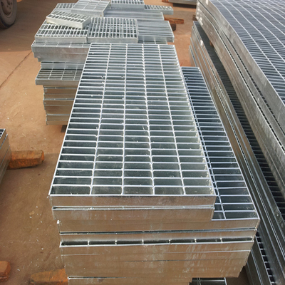 Gemaakt in China Fabriek gegalvaniseerd metaal staal Q235 345 Grating Walkway Platform Trap Treads