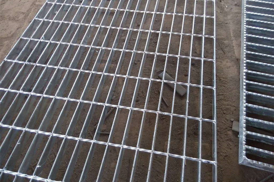 Warm verkoop Bouw Hoogsterkte 3-50 mm Q235 201 304 316 345 Rooster van koolstofstaal