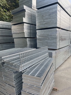 Aanpasbare stalen rooster Hot sale Metal Building Materials Hot Dip Galvanized Steel Grating voor loopbrug en platform rooster