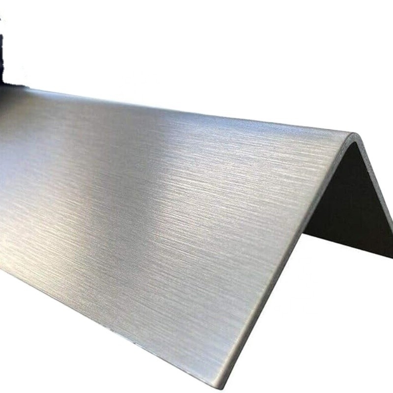 Q235/Q345/SS400/ST37-2/ST52/Q420/Q460/S235JR/S275JR/S355JR Mild staal hoek 40 mm x 40 mm x 5 mm voor bouwprojecten